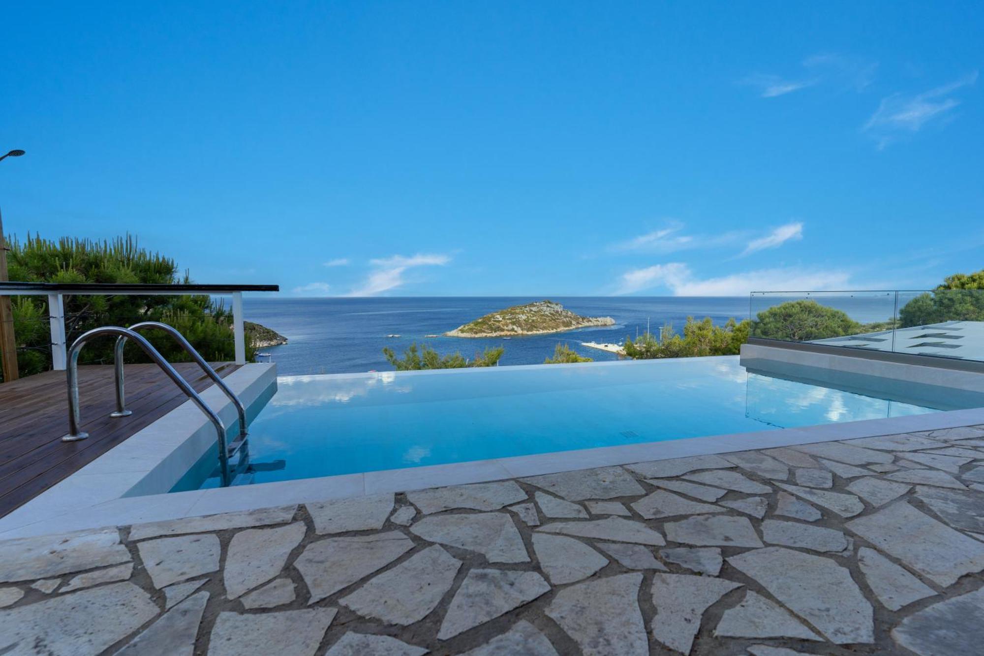 Coastal Paradise Found - Komis' Private Pool Retreat Άγιος Νικόλαος Εξωτερικό φωτογραφία
